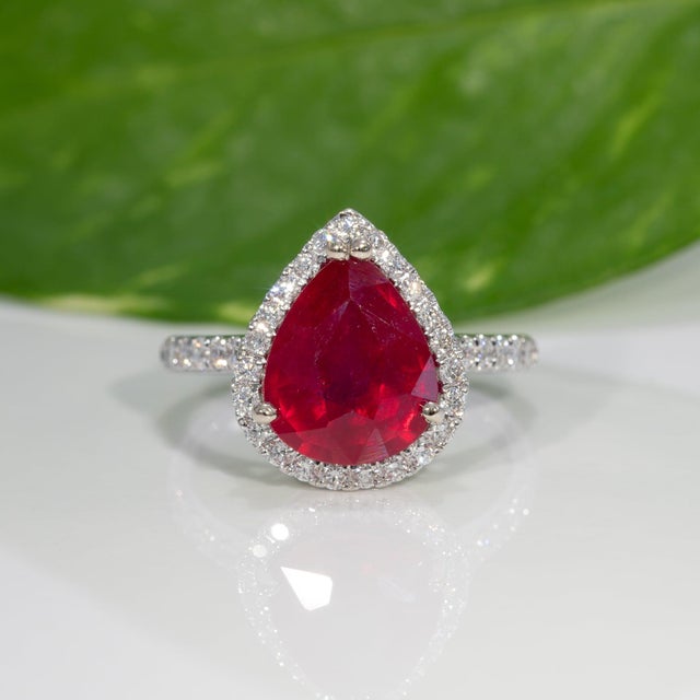 2020s 4.3ct Madagascar Ruby Ring With Earth-Mined Diamond Accents: Solid 14k Gold, Size 6.75 For Sale - Image 5 of 9