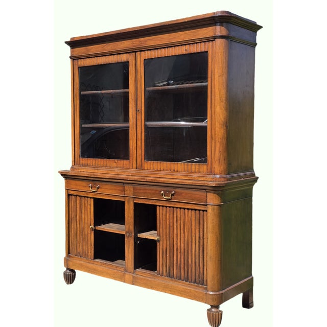 Traditional Venetian Charles X Bookcase in Walnut, with Shutter Doors, 19th Century, 1830 For Sale - Image 3 of 13