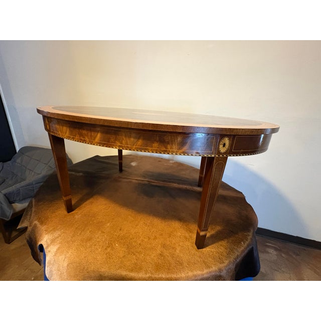 English Stickley Traditional Oval Hepplewhite Coffee Table With Intricate Inlay, Mahogany and Various Other Exotic Woods For Sale - Image 3 of 8