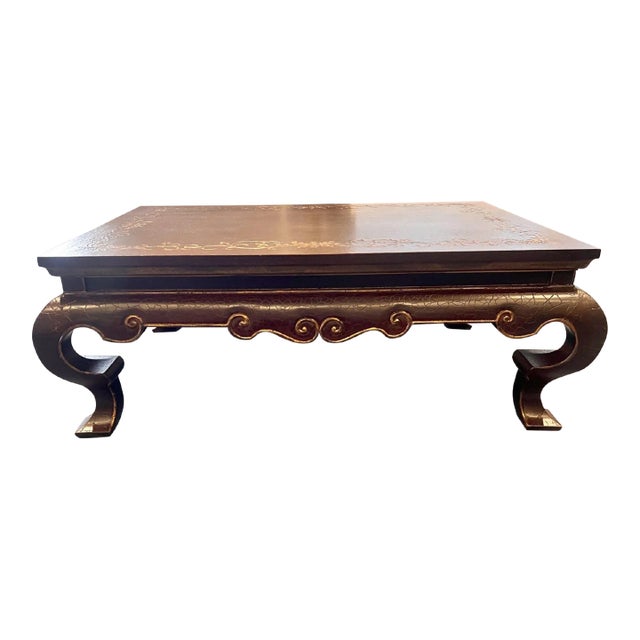 1990s Baker Furniture Oxblood Chinoiserie Crackle Finish Coffee Table With Gilt Decoration For Sale