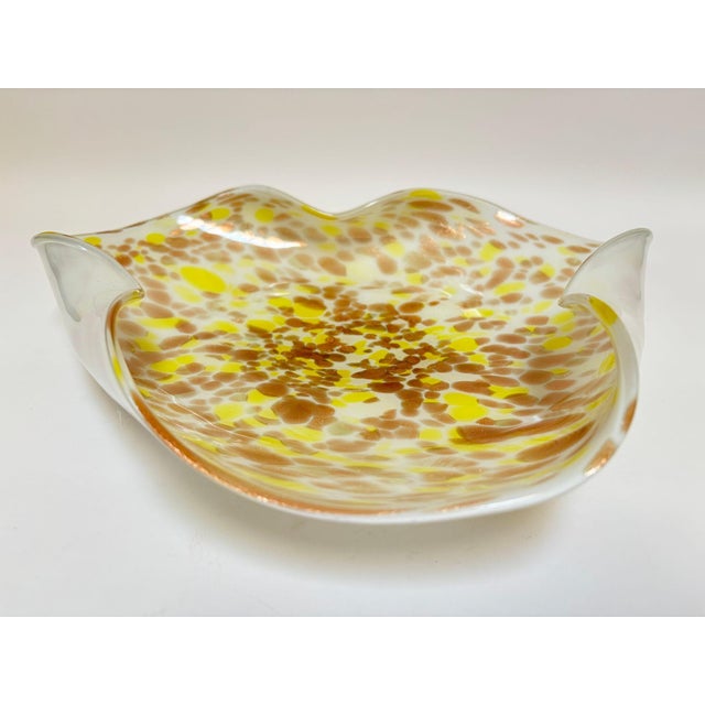 Large Murano Gold Aventurine Art Glass Bowl, Attributed to Alfredo Barbini, Italy, circa 1950s An exceptional large-scale...