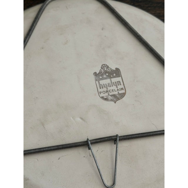 American Vintage Hyalyn Porcelain Detroit Automobile Wall Plates, Pair For Sale - Image 3 of 3