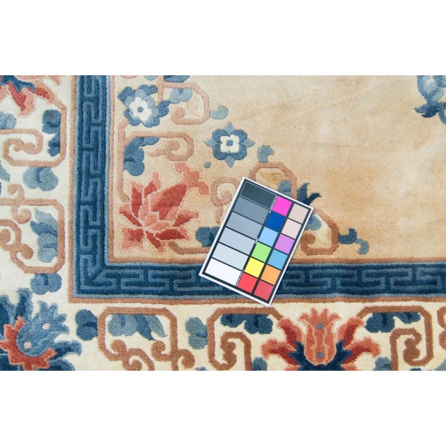 1980s Vintage Chinese Geometric Design Heavy Pile Earth-Toned Color Hand-Knotted Wool Rug - 6’ X 9’ For Sale In Los Angeles - Image 6 of 10