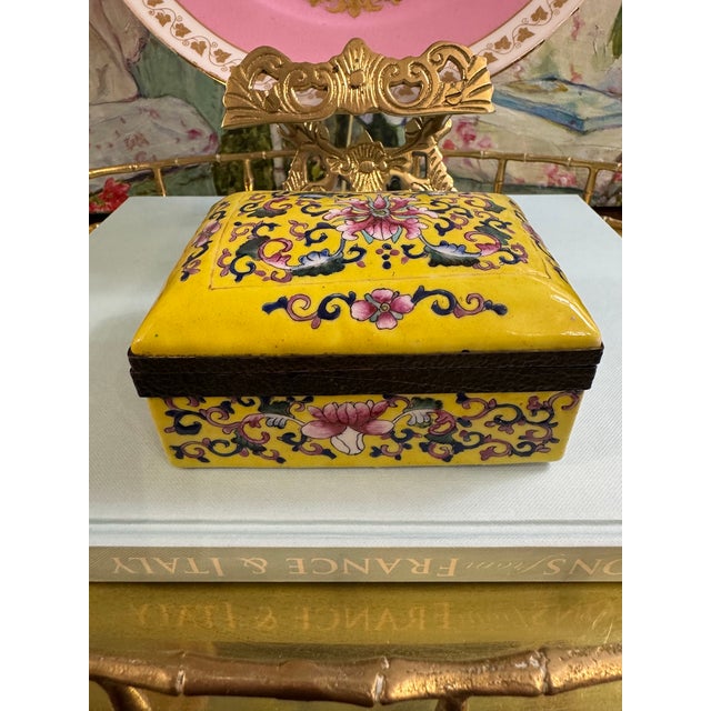 Chinoiserie Yellow Famille Rose Porcelain Lidded Box With Hand-Painted Florals and Metal Mount For Sale - Image 15 of 18
