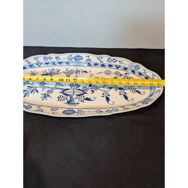 Blue Meissen Blue Onion Extra-Large Oval Platter, Early 20th Century, Second Quality For Sale - Image 8 of 8