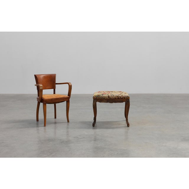 A charming Louis XV–style carved walnut stool dating to around 1880, ideal for decorators seeking a compact accent piece...