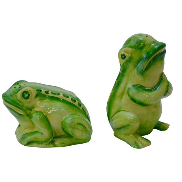 Shabby Chic Vietri Italian Ceramic Frog Salt & Pepper - 2 PCS For Sale - Image 3 of 5