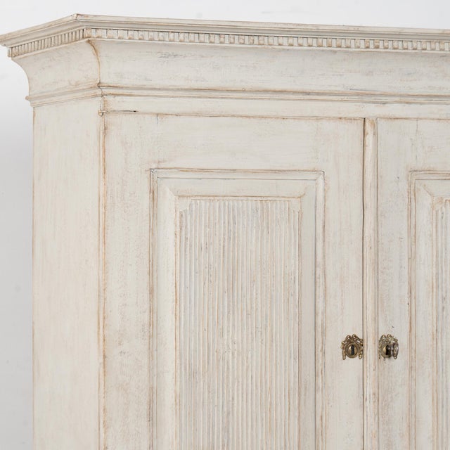 Early 19th Century Swedish Gustavian White Painted Cabinet For Sale - Image 6 of 18