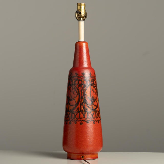 Red 1950s Stunning Ceramic Italian Large Signed Studio Pottery Red Raymor Lamp Bitossi Aldo Londi For Sale - Image 8 of 15
