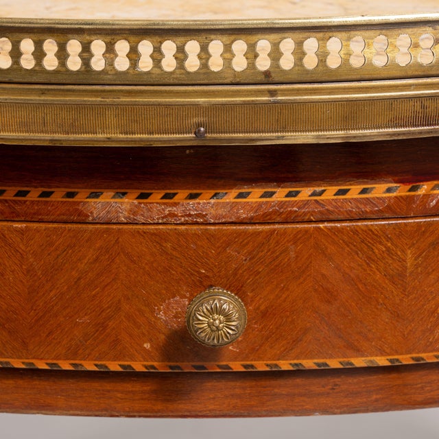Early 20th Century Louis XVI Bouillotte Coffee Table with Marble Top and Brass Accents, Neoclassical Style, France, Early 20th Century For Sale - Image 5 of 17
