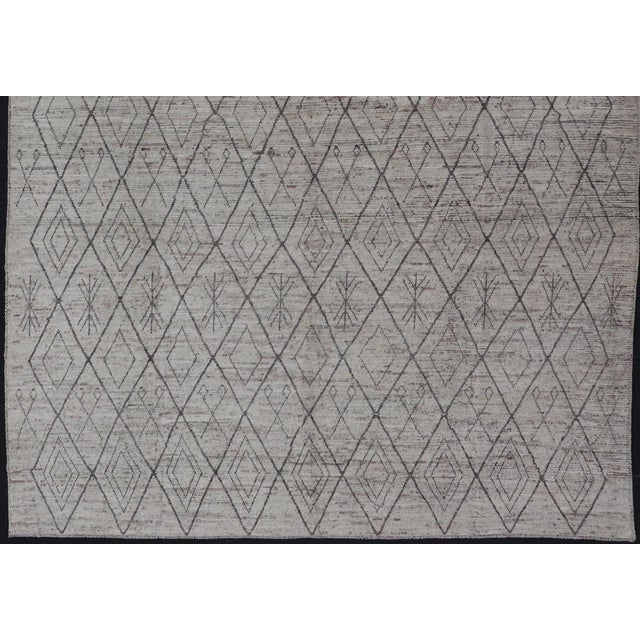 Modern Hand-Knotted in Wool With All-Over Sub-Geometric Diamond Design 10'2 X 13'6 For Sale - Image 10 of 12