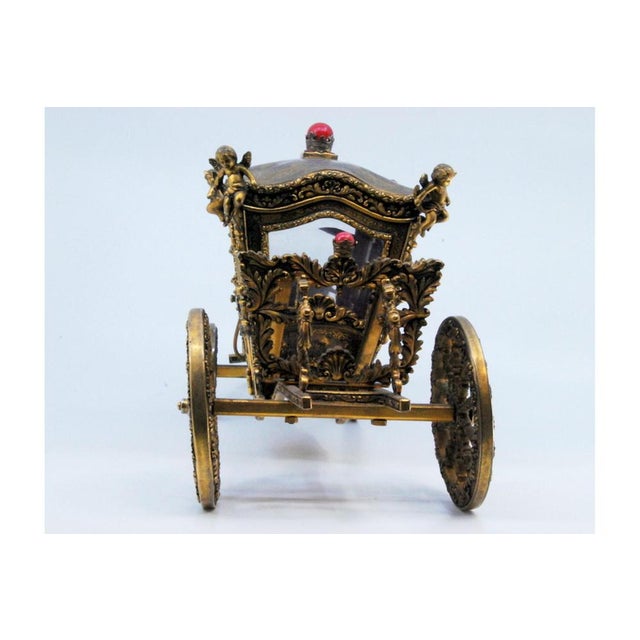 Silver Silver-Gilt Carriage with Portuguese Coat of Arms Engravings, Garlands, Angelic Figures and Glass Applications For Sale - Image 8 of 11