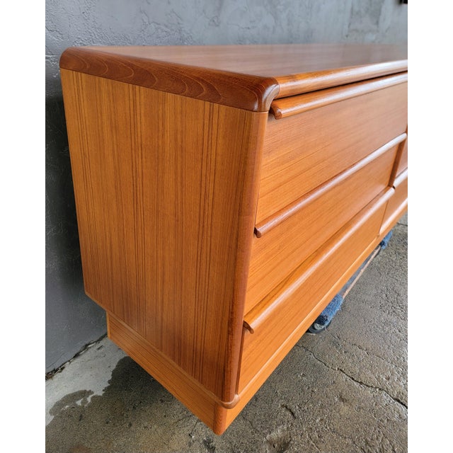 Mid-Century Modern Fine Teak Danish Modern Low Dresser by Kibaek of Denmark For Sale - Image 3 of 18