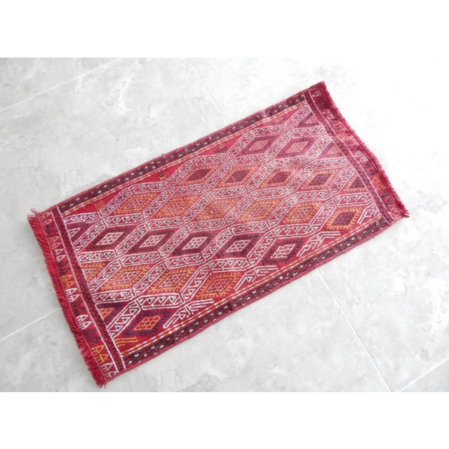 Vintage Geometrical Turkish Rug Mat 18.8'' X 37'' / 48x94cm Hand woven with high quality pure wool Excellent condition...
