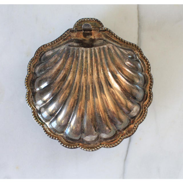 Vintage Silver-Plated Shell Butter Dish & Caviar Server With Frosted Glass Liner For Sale - Image 4 of 12