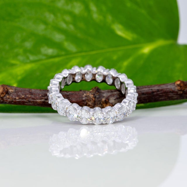 2.6Ct Lab Grown Diamond Band in Solid 14k Gold - Gift for Her, Fine Jewelry, Size 6.75 For Sale In Columbus - Image 6 of 7