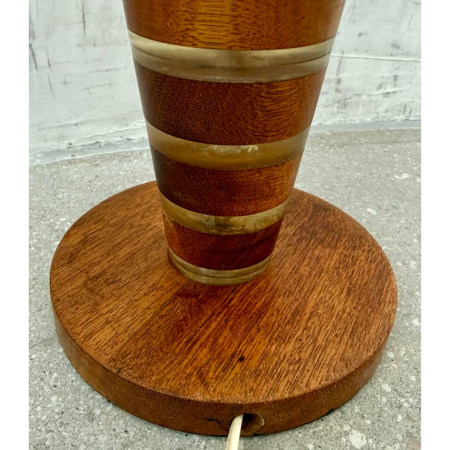 1970’s Vintage ‘Felice Antonio Botta Style’ Table Lamp Constructed of Alternating Wood and Lucite Stacked Circles, Art Deco, MCM Style For Sale - Image 10 of 12