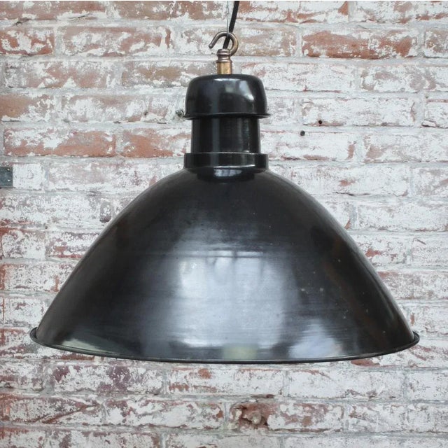 Vintage French Industrial Black Enamel Pendant Light from Gal, France For Sale - Image 4 of 5