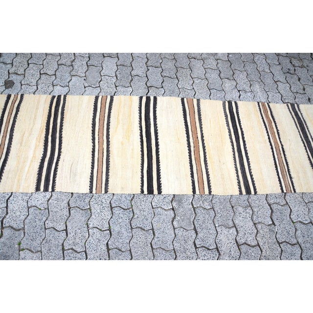White Vintage Handmade Hallway Runner For Sale - Image 8 of 11