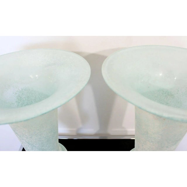 Mid Century Modern Seguso Vetri D'Arte Glass Vases Vessels Italy Signed - A Pair For Sale In Detroit - Image 6 of 9