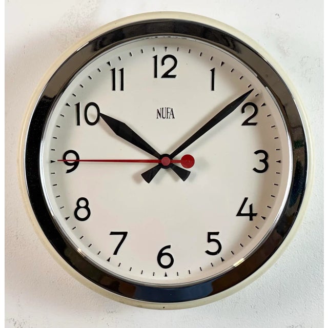 Metal Vintage Industrial Beige Wall Clock from NUFA, 1960s For Sale - Image 7 of 18