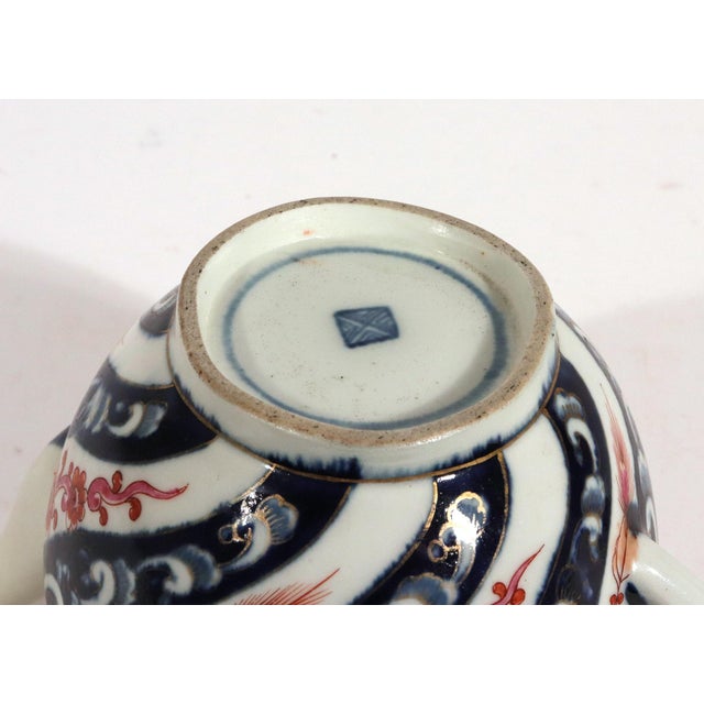 First Period Worcester Porcelain Queen Charlotte Pattern Teapot & Cover For Sale - Image 11 of 12