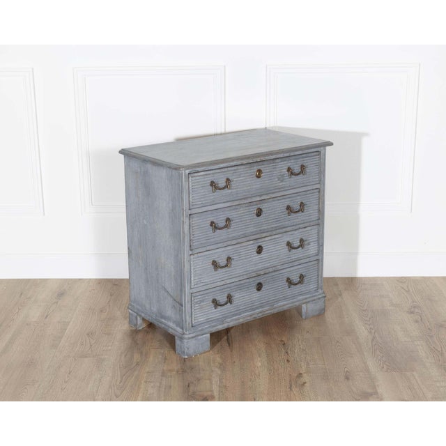 Gustavian (Swedish) Swedish Gustavian Style Painted Chest of Drawers, circa 1960 For Sale - Image 3 of 8