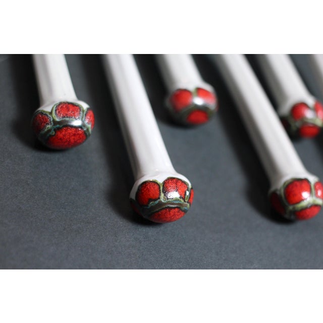 Metal 1970s Boho Chic Denby Regency Jewel White flatware 1 serving spoon For Sale - Image 7 of 17