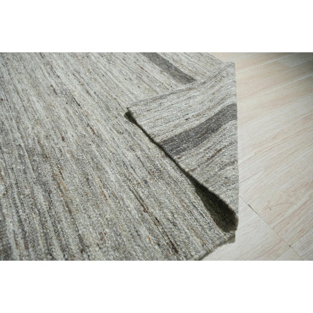 2020s 9x12 Lila Violet Light Gray Solid Open Field Flatweave Wool Carpet Rug For Sale - Image 5 of 9