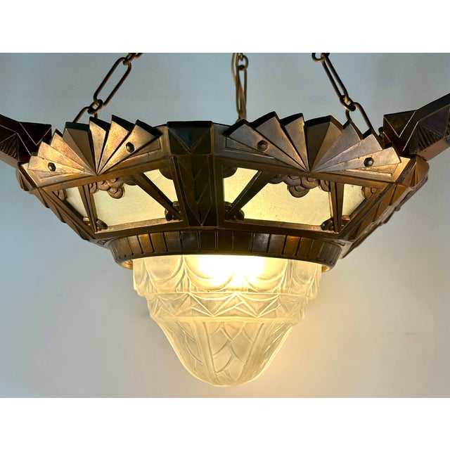 Art Deco 4-Light Chandelier in Glass and Metal, 1930s For Sale - Image 9 of 13