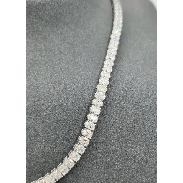 Modern 28.06 Ct Oval Diamond Tennis Necklace For Sale - Image 3 of 9