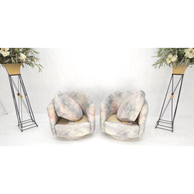 Pair Mid-Century Modern Milo Baughman Thayer Cogging Swivel Barrel Lounge Chairs For Sale - Image 9 of 18