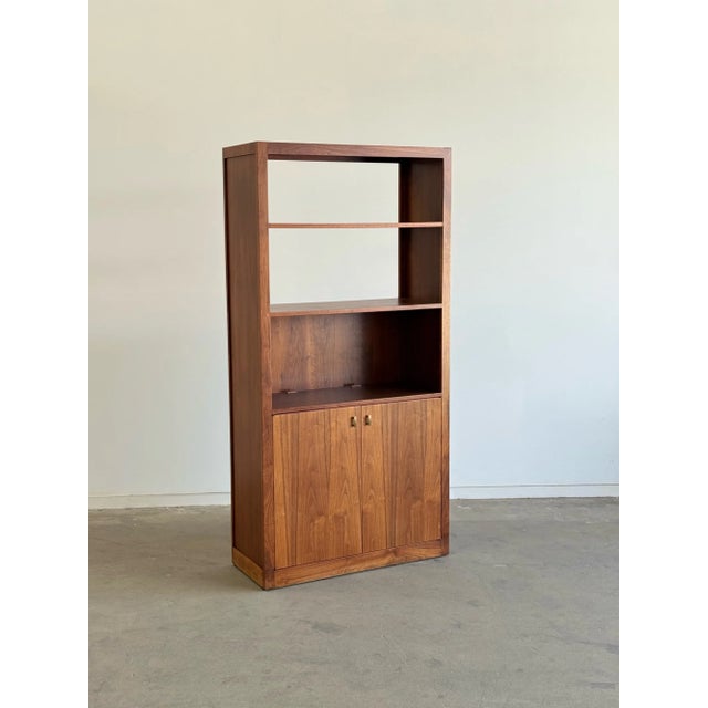 Mid-Century Modern 1960s Minimal Encased Walnut Bookcase #1 For Sale - Image 3 of 9