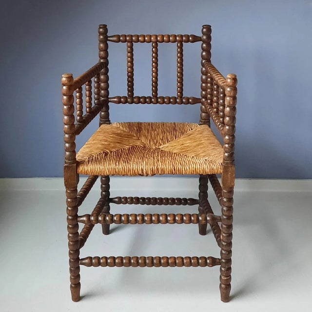 Dutch Bobbin Chair with Rush Seat, 1920s, in Good conditions. Designed before 1890