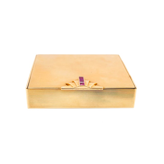 Brand: Tiffany & Co. Gender: Unisex Metal Type: 14K Yellow Gold Length: 2.75 inches Weight: 121.30 grams TIFFANY & CO. 14K...
