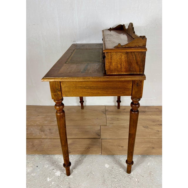 1930s English Oak Writing Desk with Raised Gallery and Drawers, 1930s For Sale - Image 5 of 15