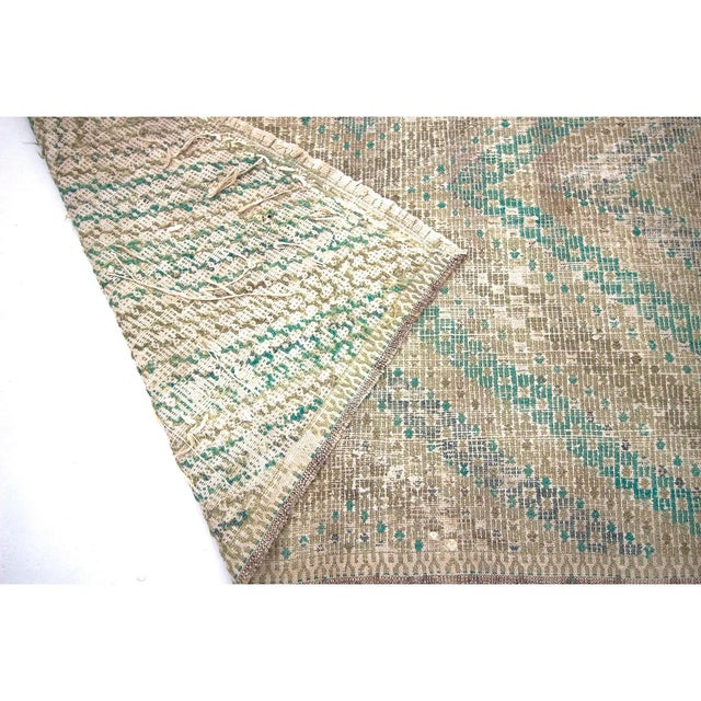 1960s Vintage Embroidered Washed Out Cotton Kilim- 4′10″ × 7′5″ For Sale - Image 4 of 6