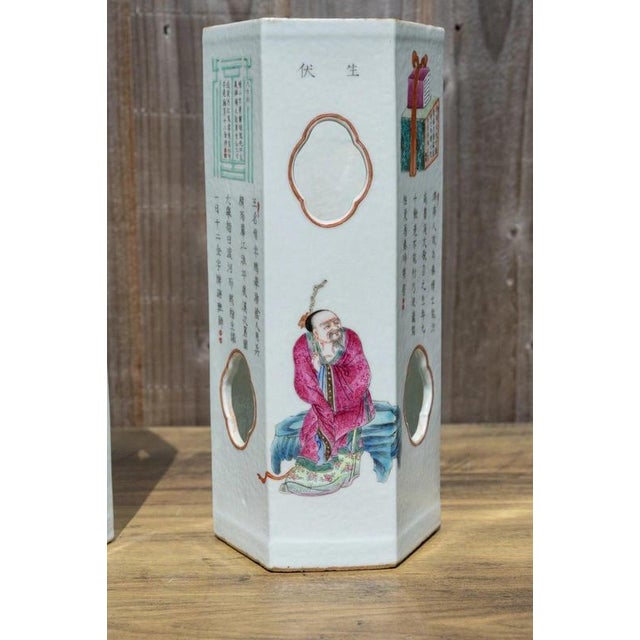 2000 - 2009 19th Century Chinese Famille Rose Wushuang Pu Porcelain Hexagonal Vases, Set of 2 For Sale - Image 5 of 18