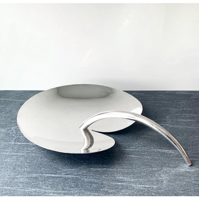 Fine 1980s modern silver plate bowl, made in Italy, in a wonderful leaf motif. Fabulous quality, craftsmanship and...