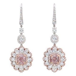 Certified 1 Carat Very Light Pink & White Diamond Drop Earrings in 18k Gold - 2 Pieces For Sale