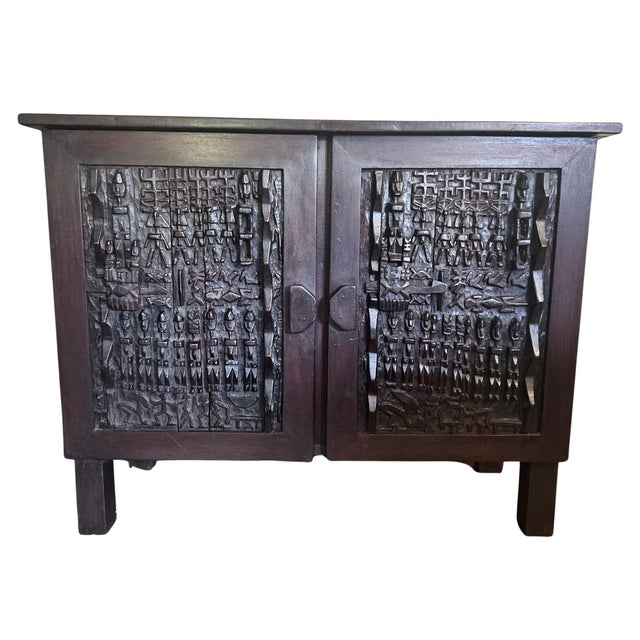 1990s Vintage Hand-Carved African Wooden Cabinet, 1990s For Sale - Image 5 of 5