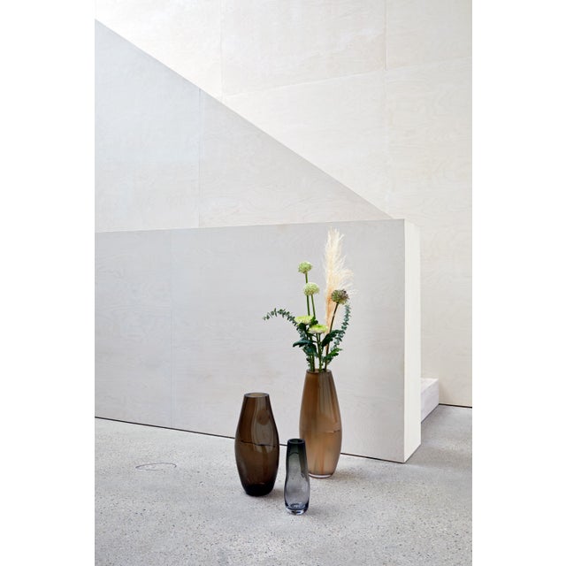 Contemporary Supernova Mini Silver Smoke Xs Vase by Simone Lueling for Eloa For Sale - Image 3 of 4