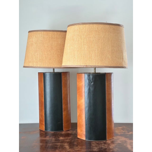 Mid-Century Modern Pair Mid Century Modern Stitched Two Tone Leather Wrapped Table Lamps For Sale - Image 3 of 7