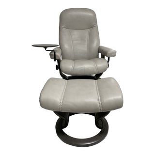 Ekornes Stressless Leather Classic “Consul” Recliner Chair With Swing Table and Footstool For Sale