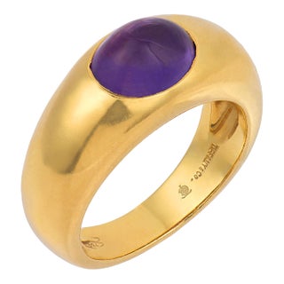 1980s Tiffany & Co. 1.65 Carat Amethyst 18k Yellow Gold Bezel Ring, Size 5.25 For Sale