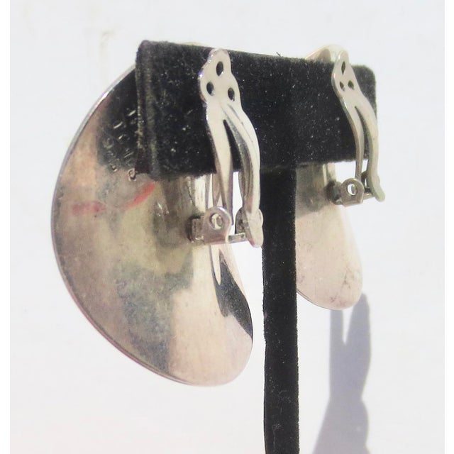 Modern Modernist Clip-on Sterling Silver Disks MCM For Sale - Image 3 of 4