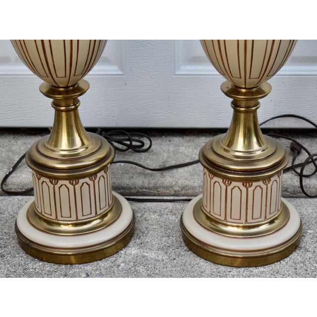 Pair Vintage Stiffel Brass Enamel Urn Table Lamps Mid Century Hollywood Regency For Sale - Image 10 of 13