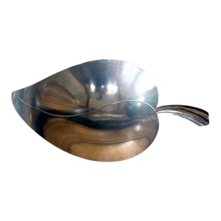 Late 20th Century Sterling Silver Tray in Leaf Form by Tiffany & Co. For Sale