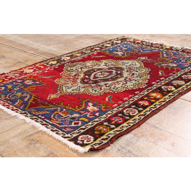 Red Late 19th Century Turkish Bergama Rug, 03'03 X 04'01 For Sale - Image 8 of 10