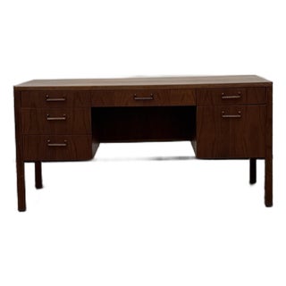 Vintage Mid-Century Modern Jack Cartwright Walnut Desk by Founders For Sale